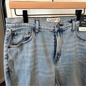 Abercrombie Curve Love Ultra High Rose 90s Slim Straight Jean